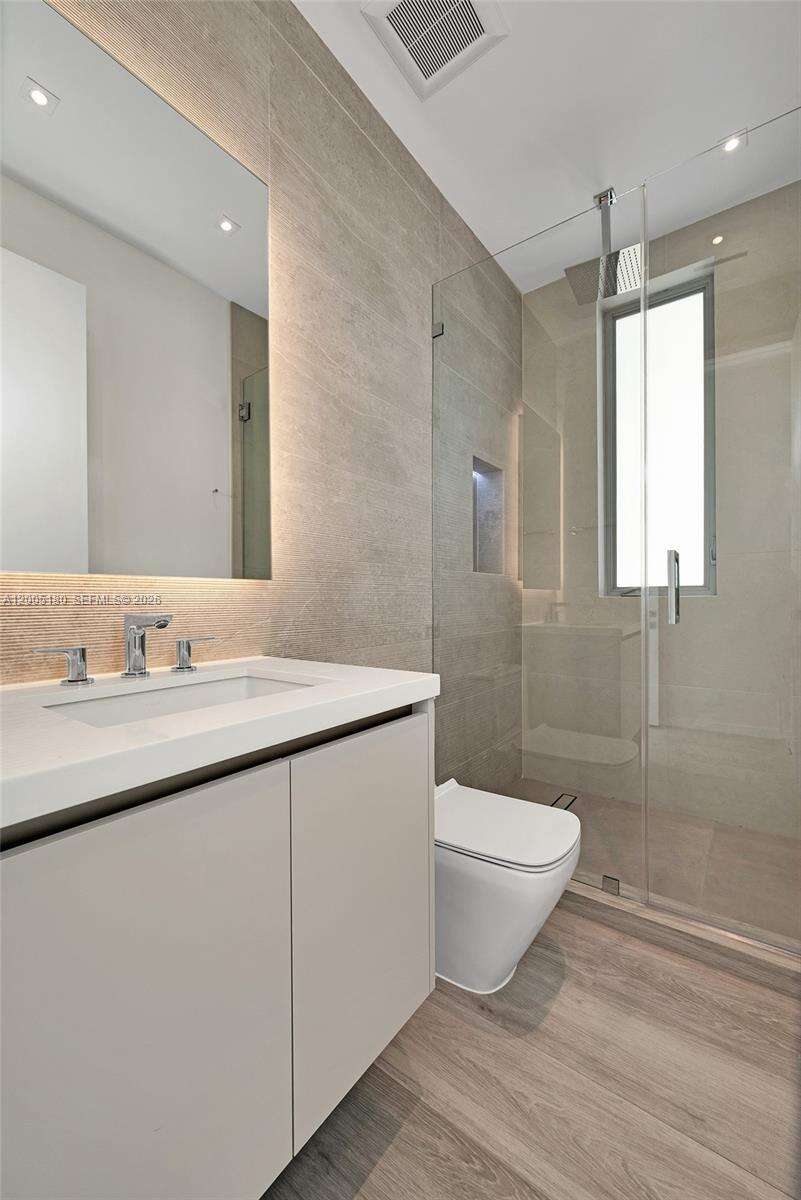 2100 Miami Ave, Miami, FL 33129 | Picture 42