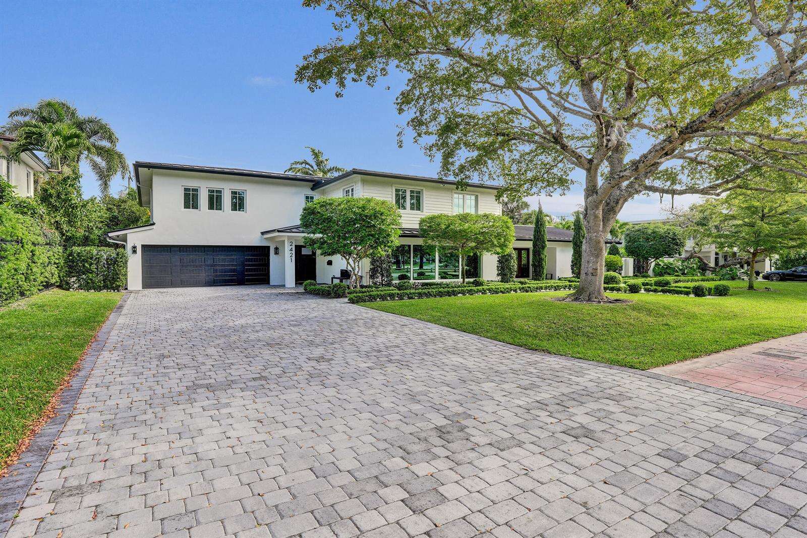 2421 12th, Fort Lauderdale, FL 33304 - For Sale photo 2