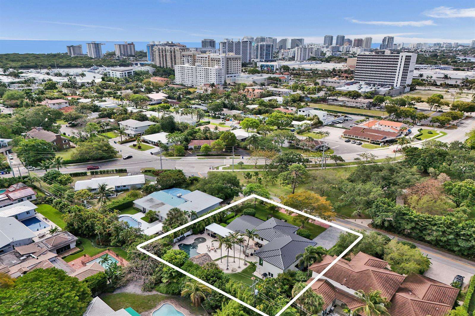 2421 12th, Fort Lauderdale, FL 33304 - For Sale photo 7