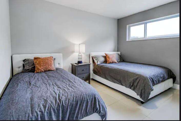 1905 45th, Hollywood, FL 33021 - For Sale photo 10