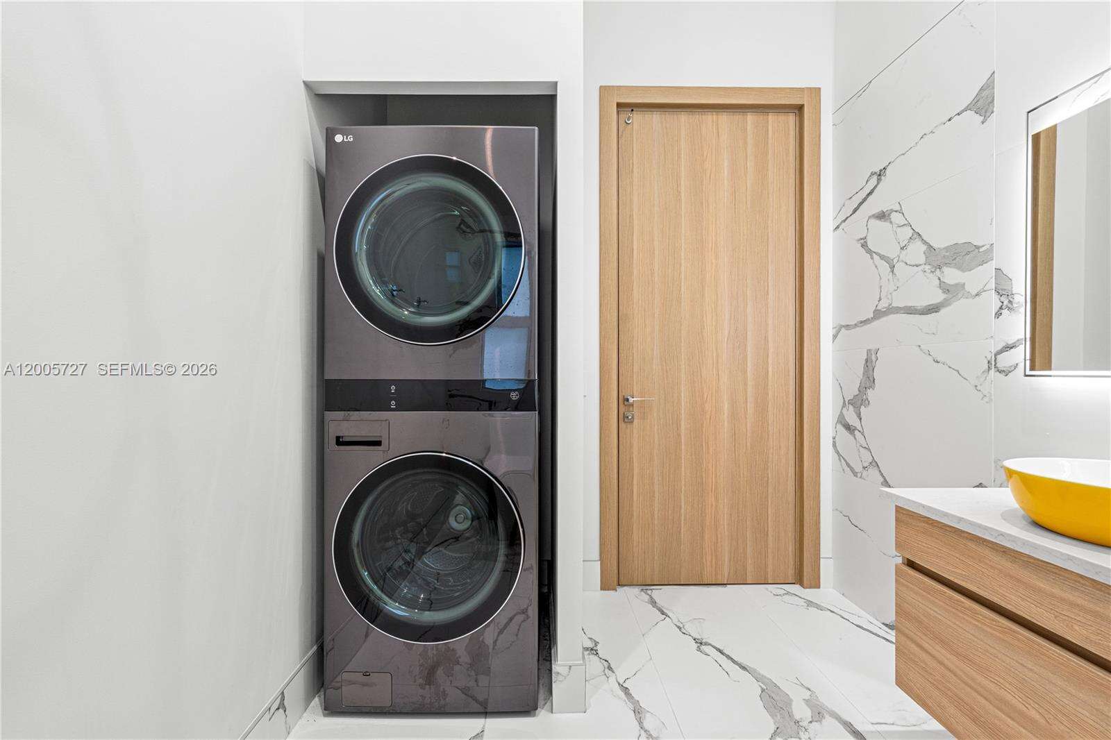 635 9th St, Hallandale Beach, FL 33009 | Picture 19