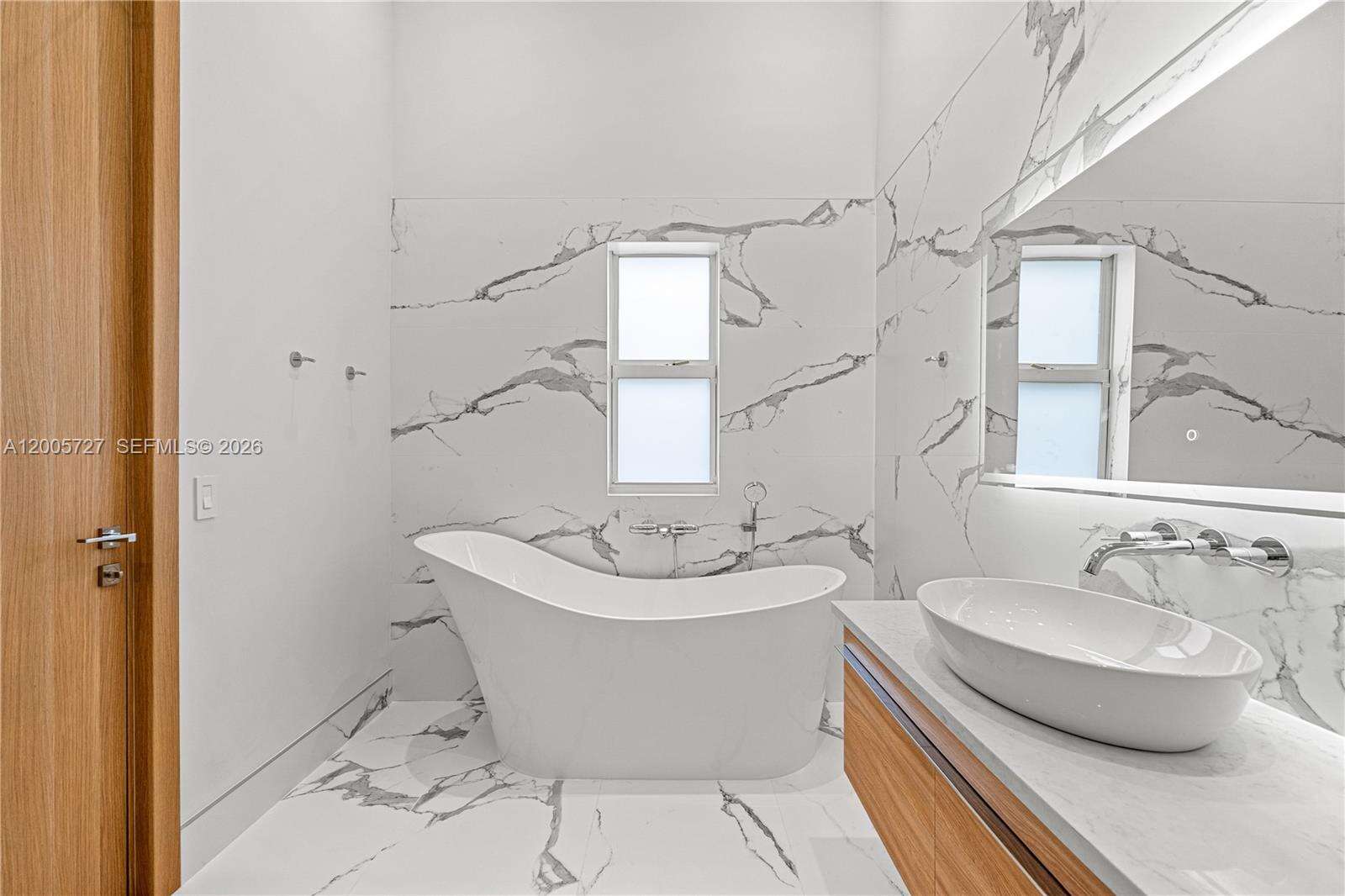 635 9th St, Hallandale Beach, FL 33009 | Picture 7