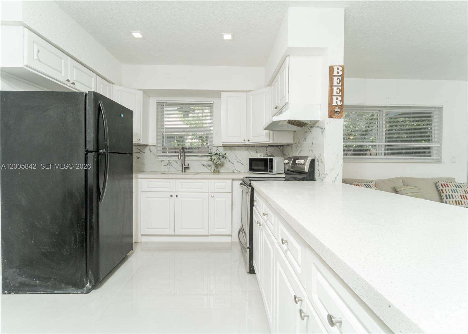 2260 Charleston St, Hollywood, FL 33020 - For Sale photo 12