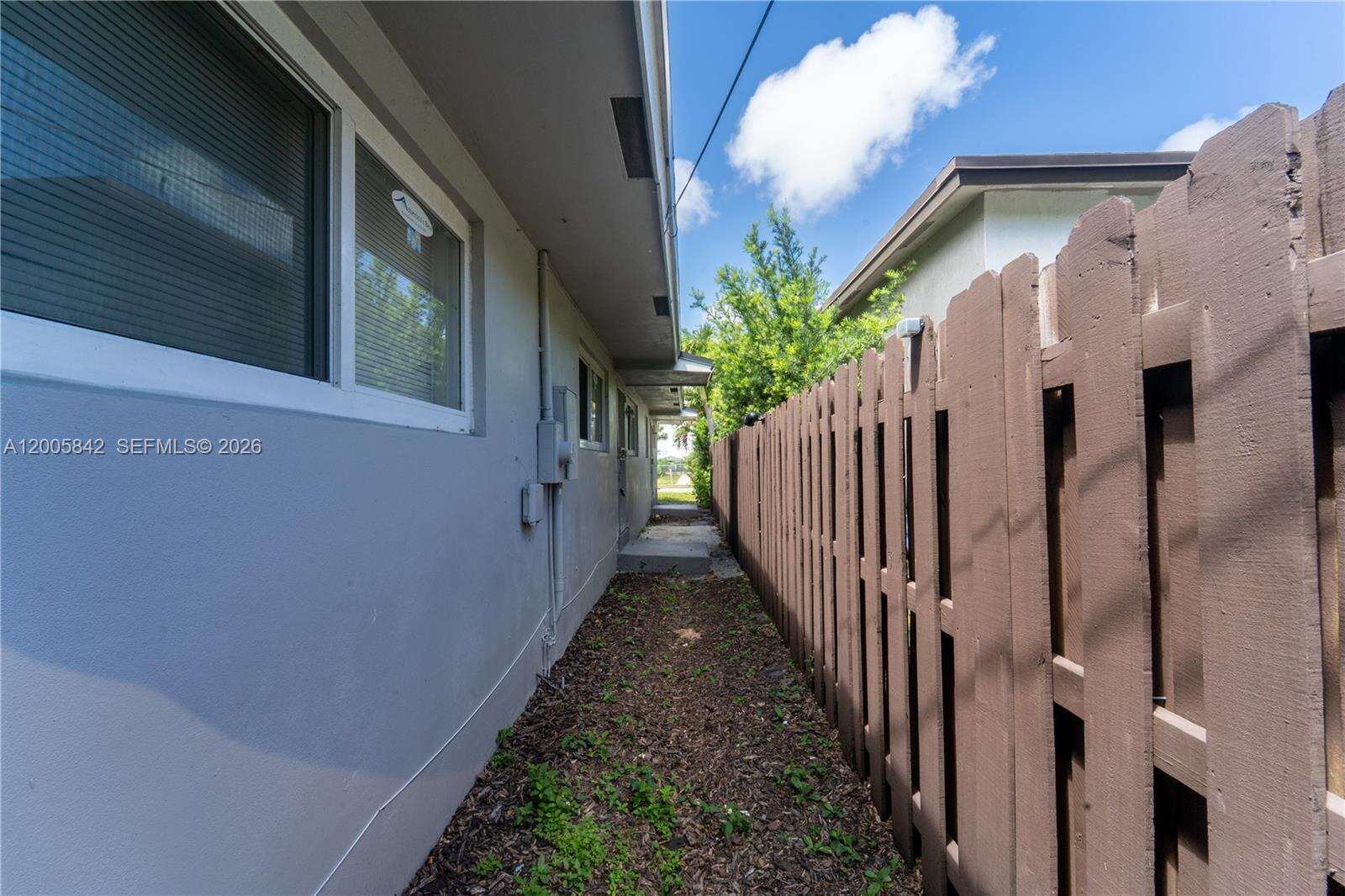 2260 Charleston St, Hollywood, FL 33020 - For Sale photo 4