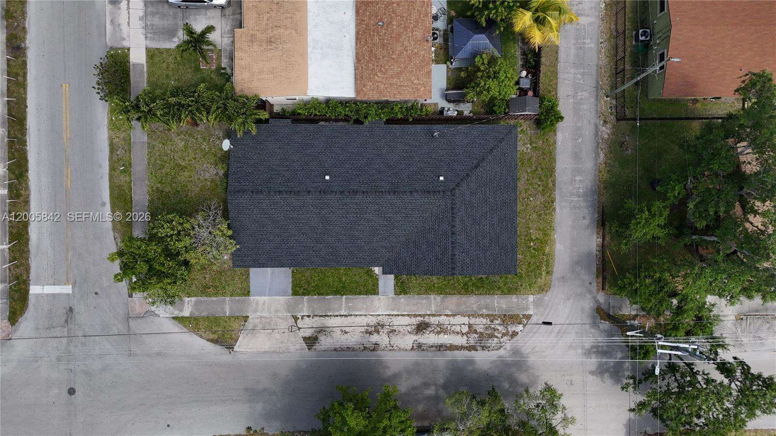 2260 Charleston St, Hollywood, FL 33020 - For Sale photo 6