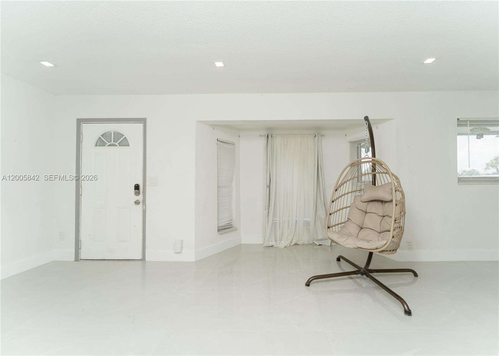 2260 Charleston St, Hollywood, FL 33020 - For Sale photo 9