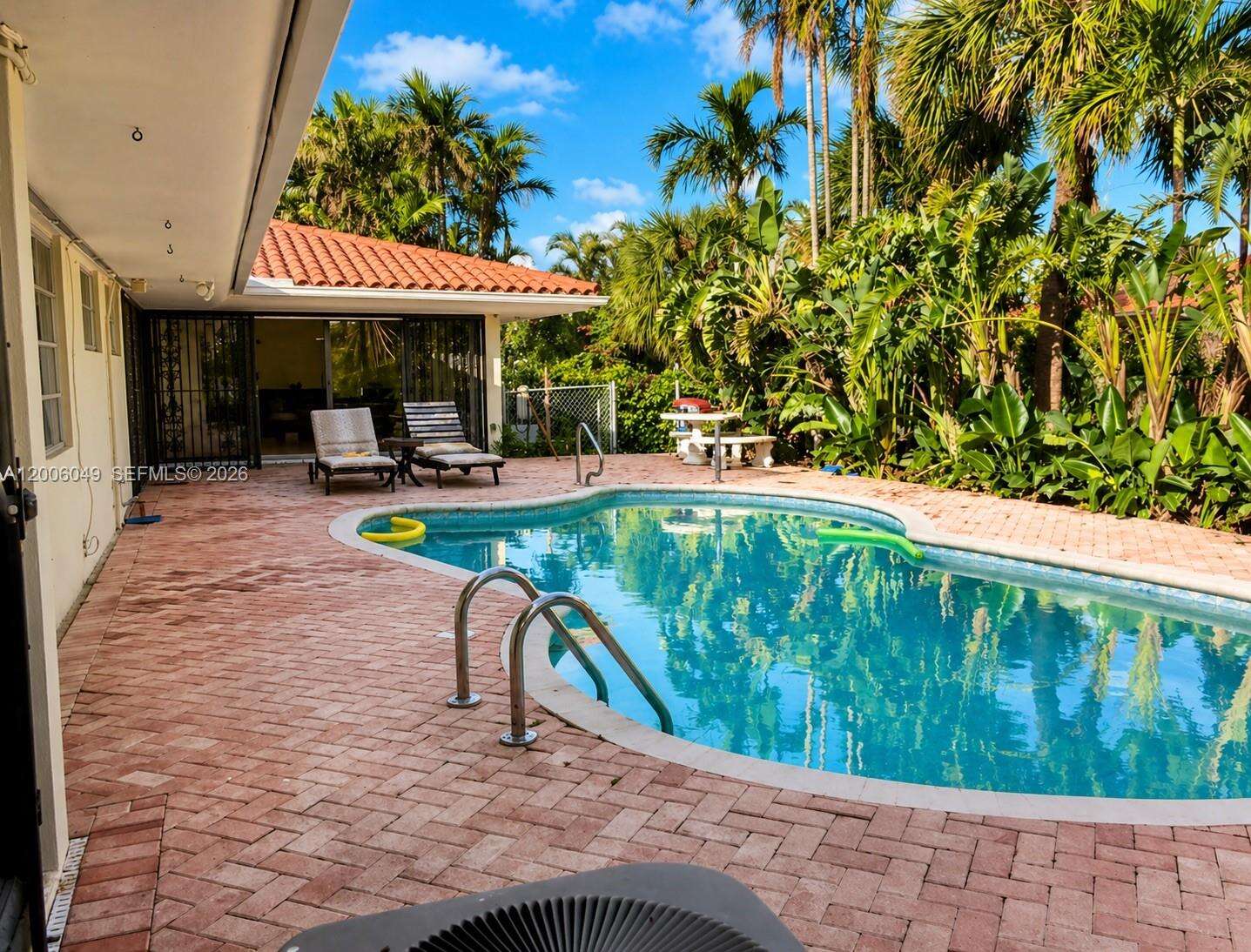 9205 Byron Ave, Surfside, FL 33154 | Picture 5