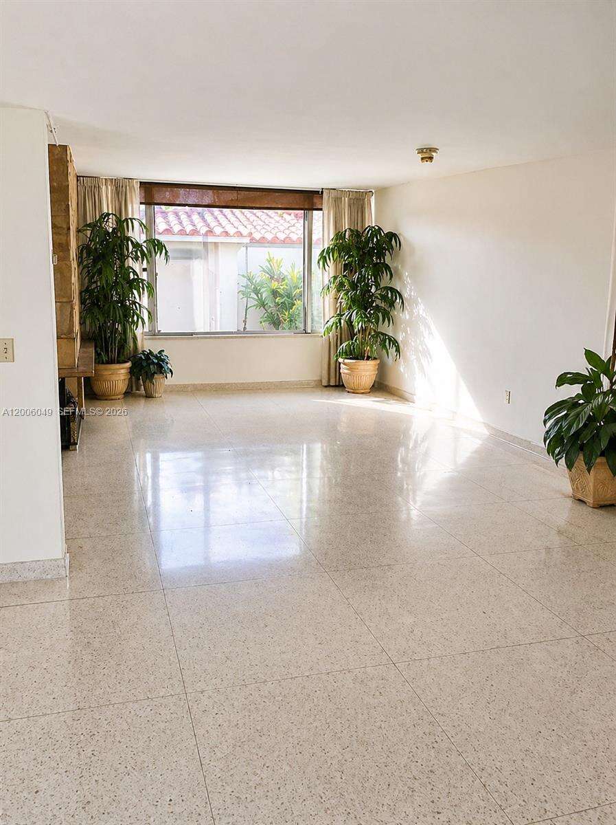 9205 Byron Ave, Surfside, FL 33154 | Picture 9