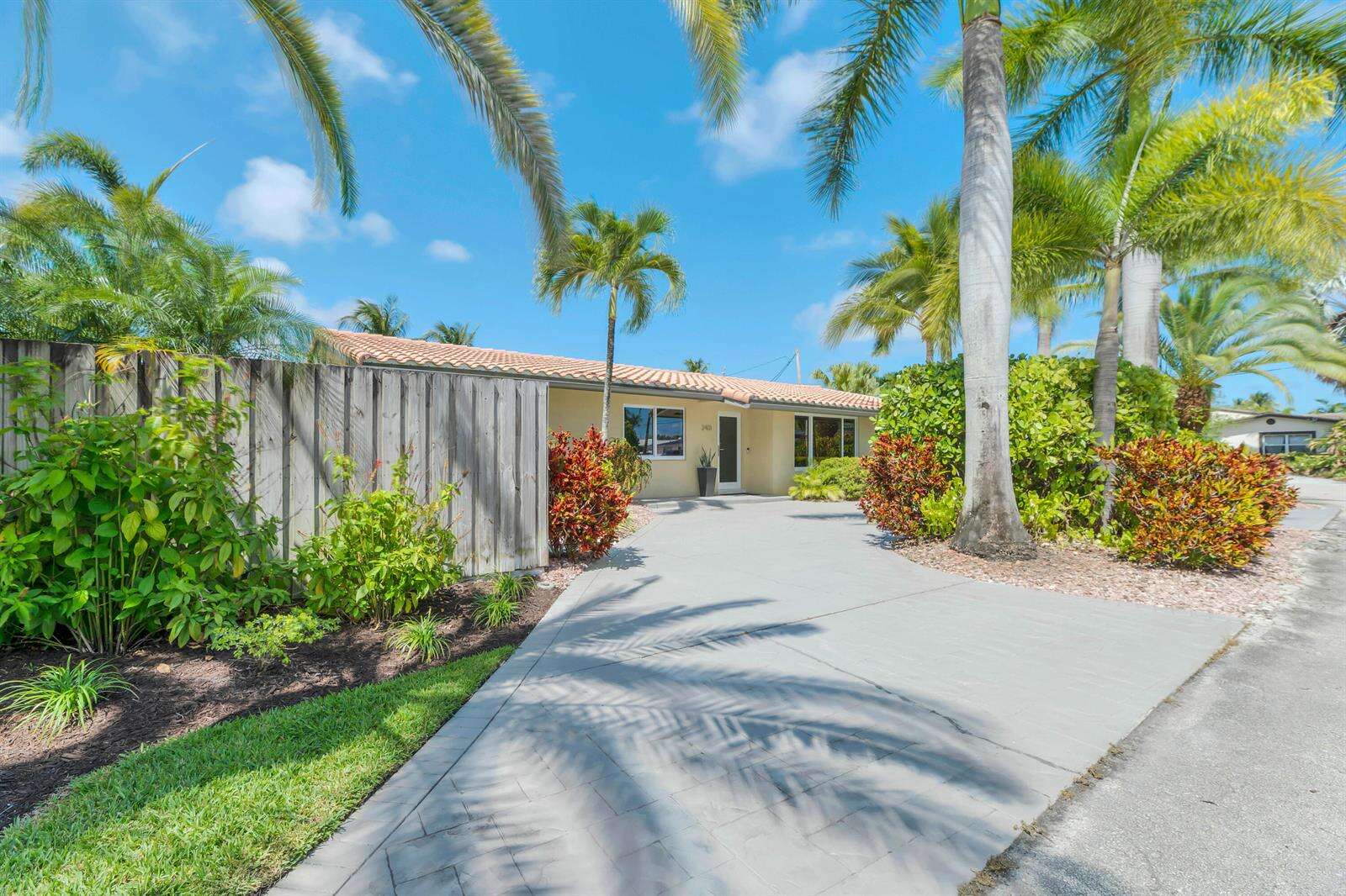 2401 17th, Wilton Manors, FL 33305 - For Sale photo 2