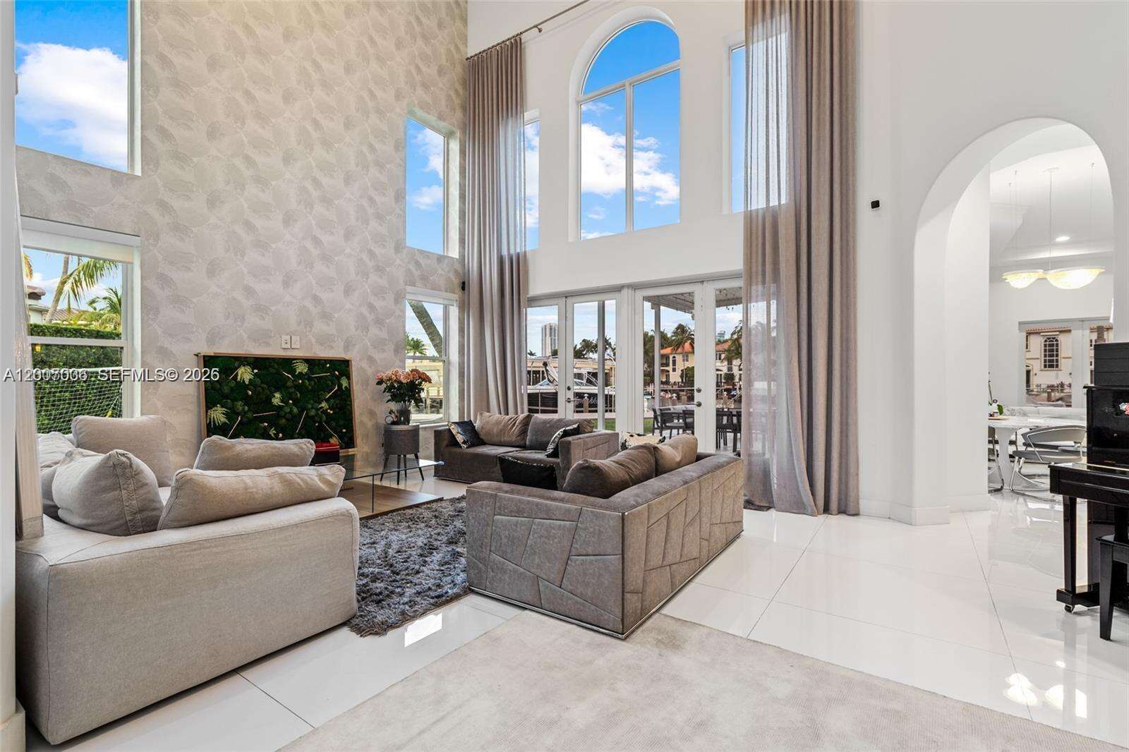 1260 Harbor Ct, Hollywood, FL 33019 | Picture 33