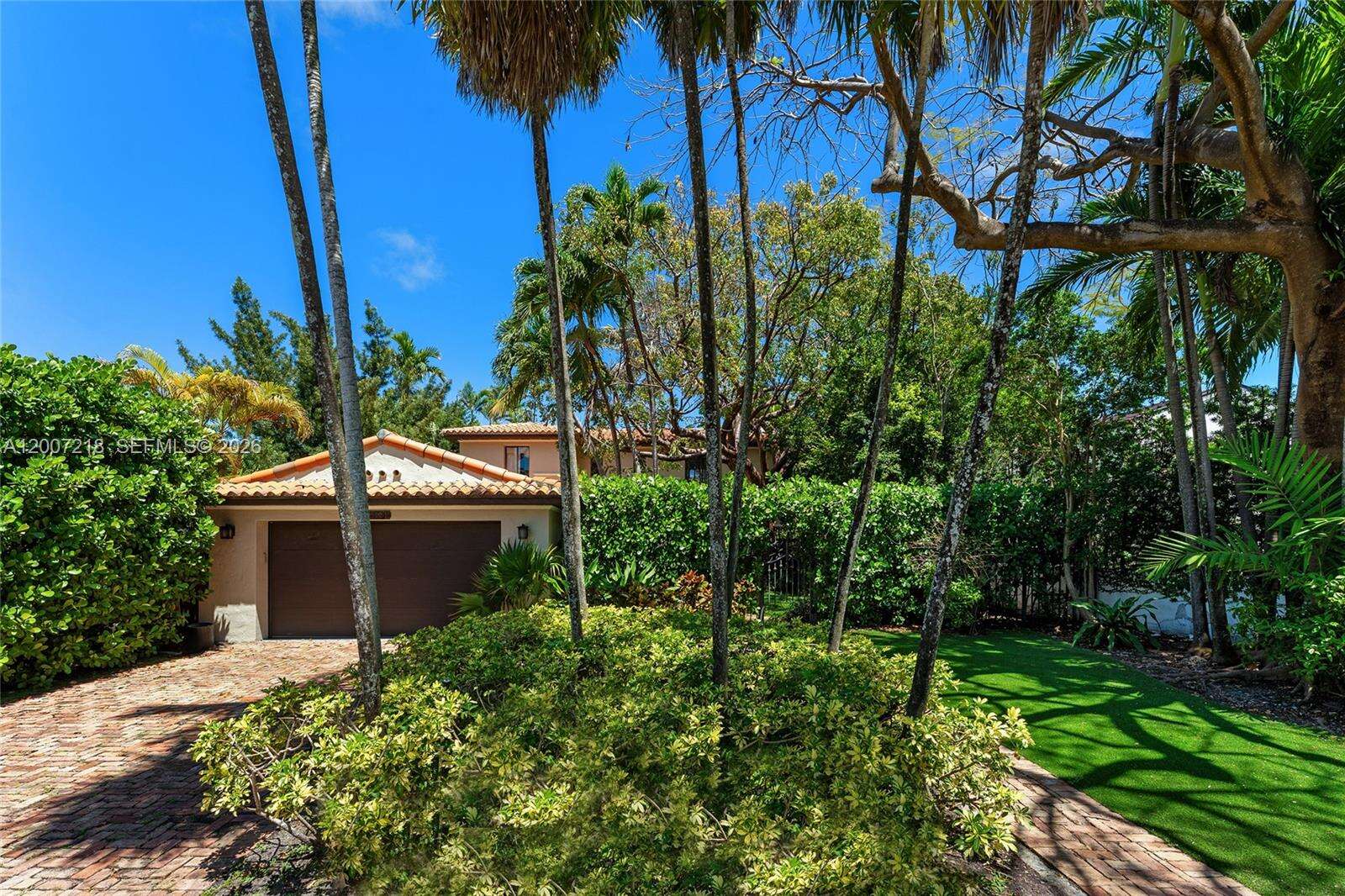 6121 La Gorce Dr, Miami Beach, FL 33140 | Picture 2