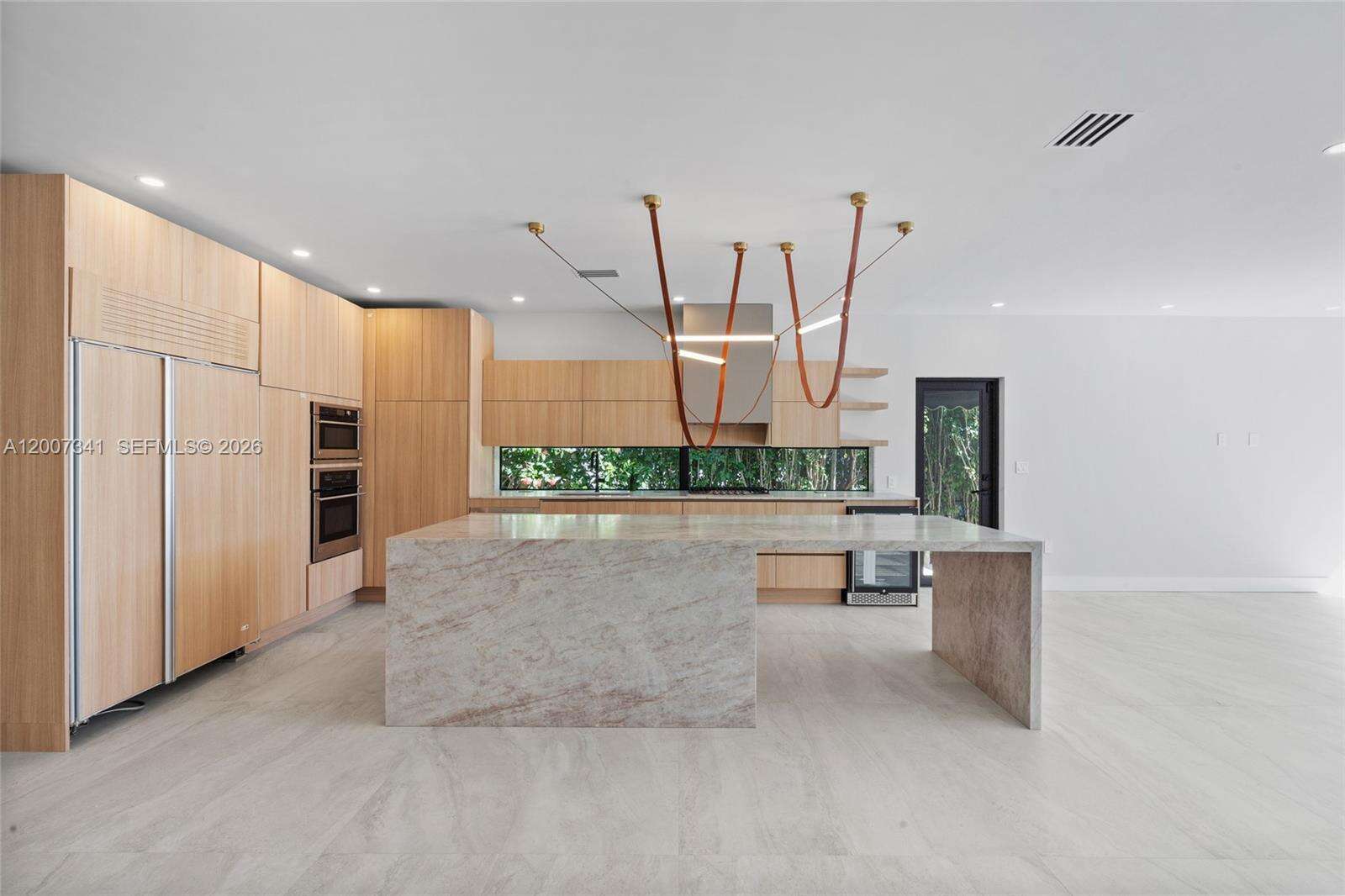 550 Shore Dr, Miami Beach, FL 33141 - For Sale photo 19