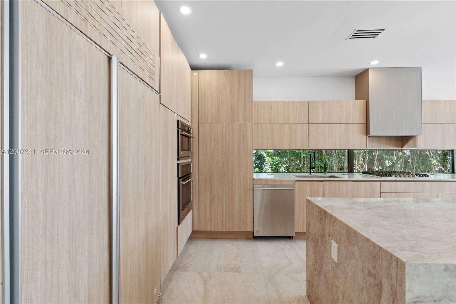 550 Shore Dr, Miami Beach, FL 33141 - For Sale photo 21