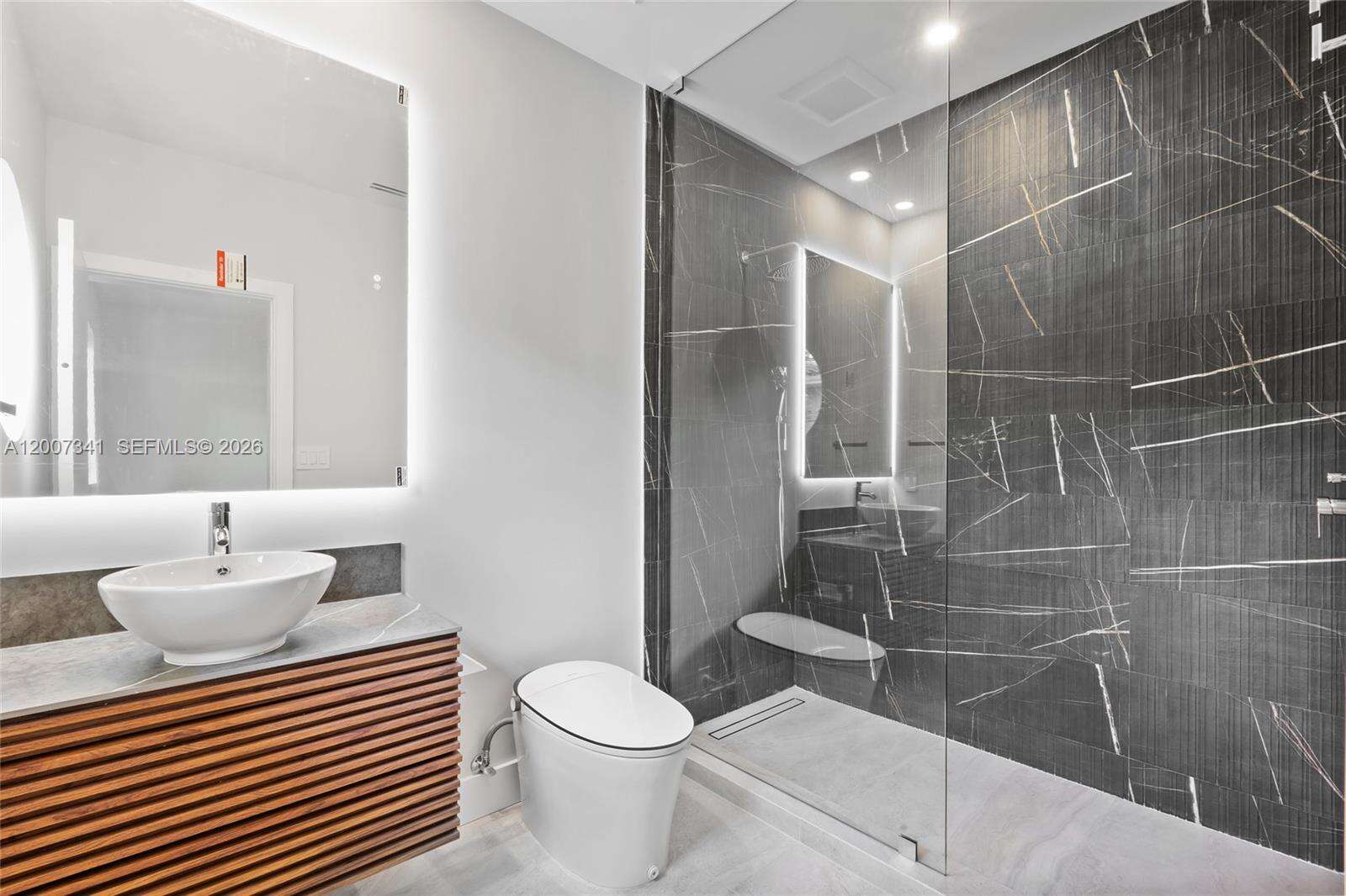 550 Shore Dr, Miami Beach, FL 33141 - For Sale photo 26