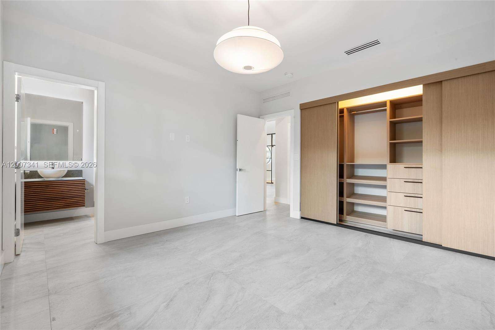 550 Shore Dr, Miami Beach, FL 33141 - For Sale photo 36