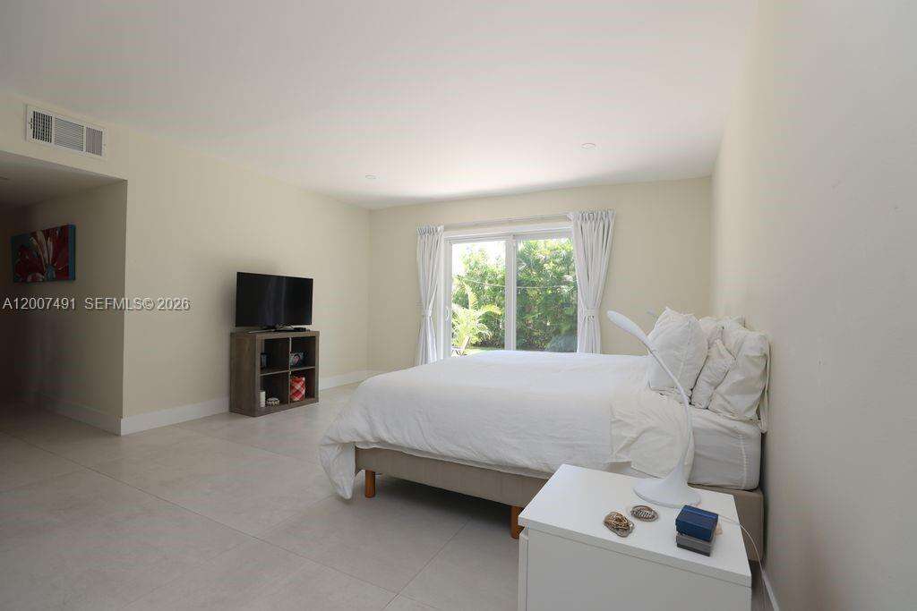 5620 Alton Rd, Miami Beach, FL 33140 | Picture 11