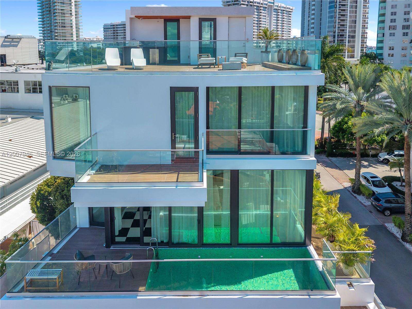 11 Century Ln, Miami Beach, FL 33139 | Picture 1