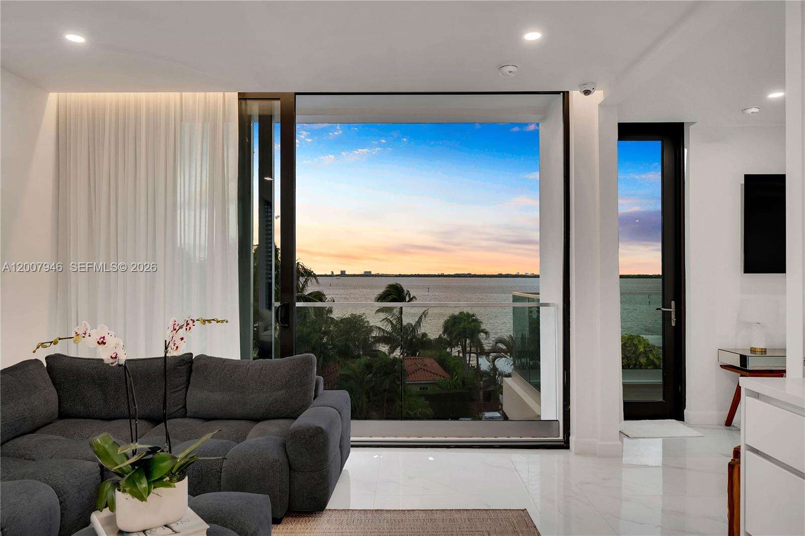 11 Century Ln, Miami Beach, FL 33139 | Picture 3