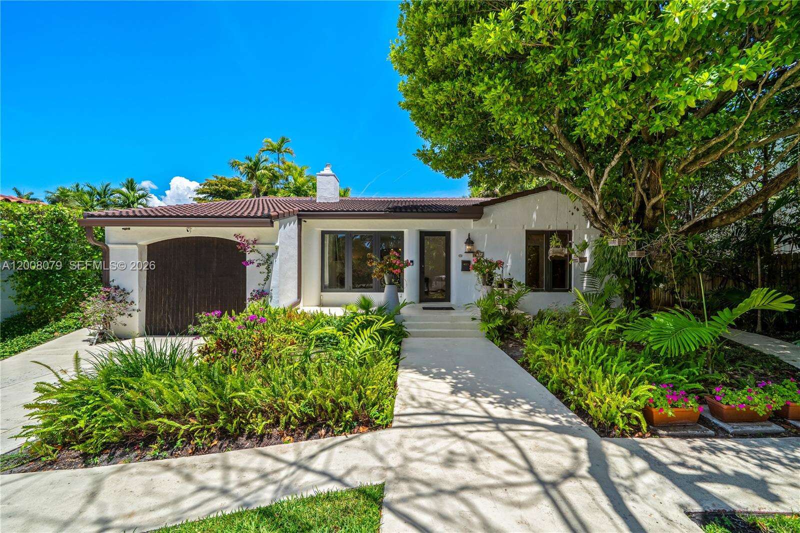 739 Lakeview Dr, Miami Beach, FL 33140 | Picture 1