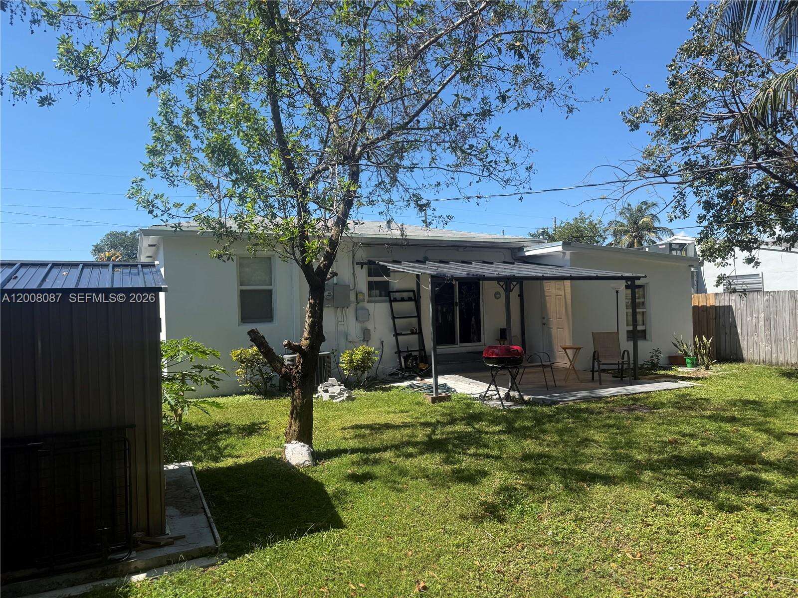 2323 Cleveland St, Hollywood, FL 33020 - For Sale photo 1