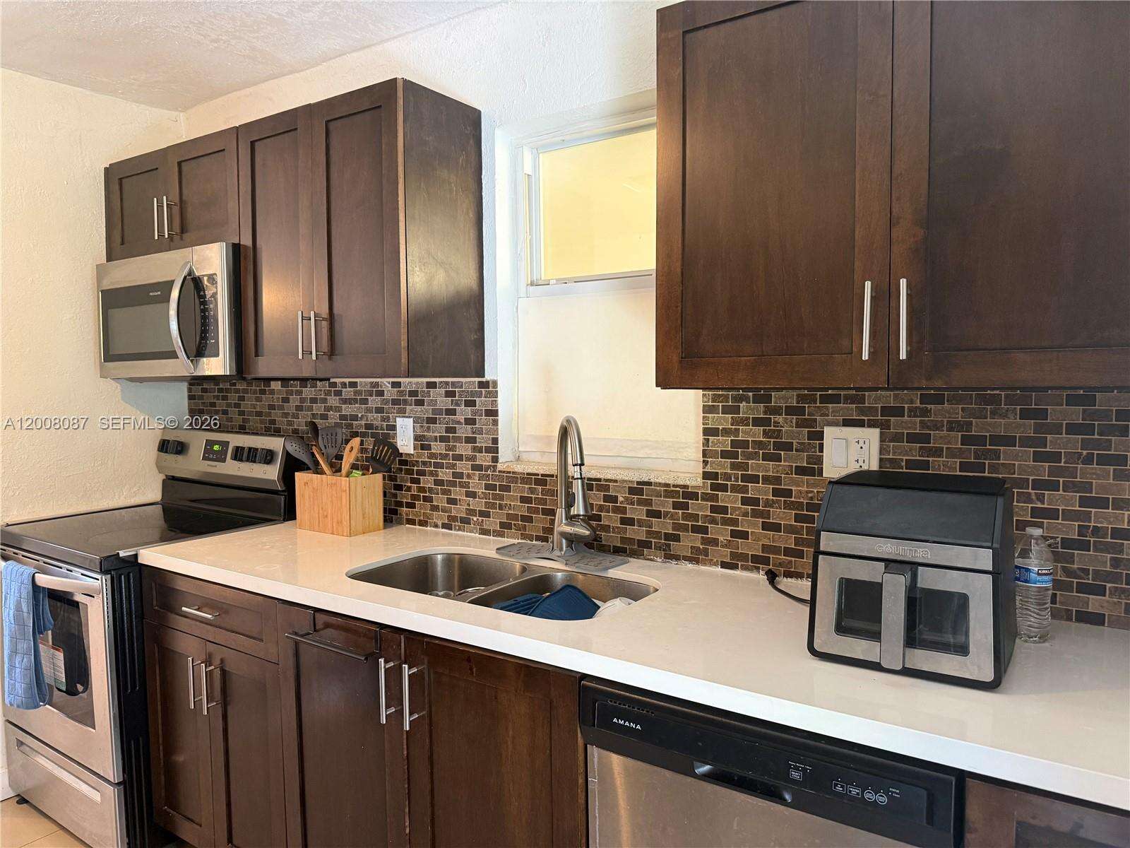 2323 Cleveland St, Hollywood, FL 33020 - For Sale photo 3
