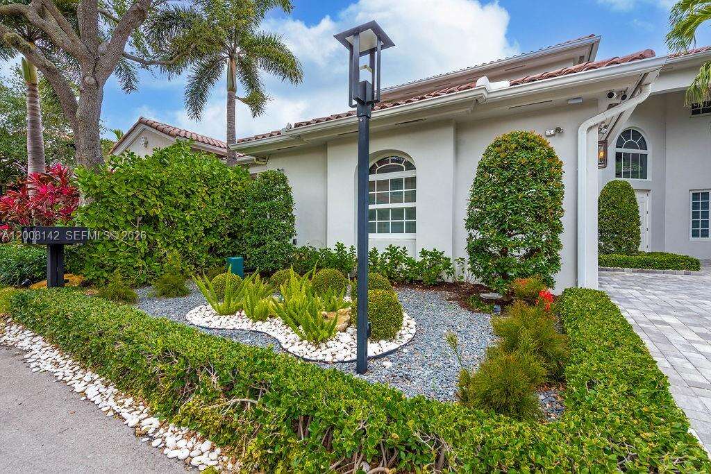 3949 194th Ln, Sunny Isles Beach, FL 33160 | Picture 2