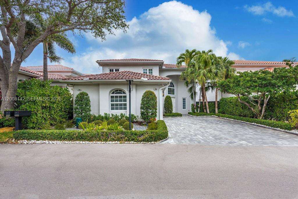 3949 194th Ln, Sunny Isles Beach, FL 33160 | Picture 3