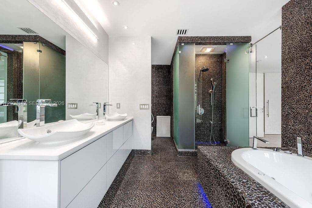 3949 194th Ln, Sunny Isles Beach, FL 33160 | Picture 22