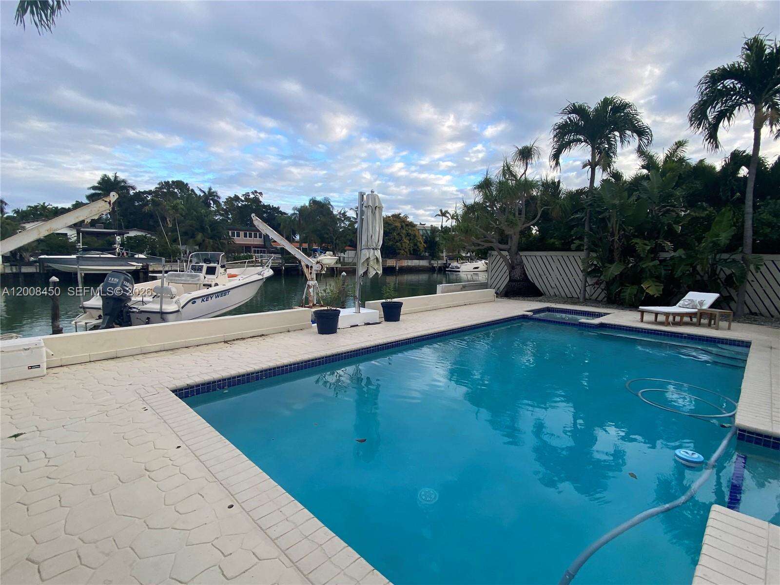 3485 Meridian Ave, Miami Beach, FL 33140 - For Sale photo 14