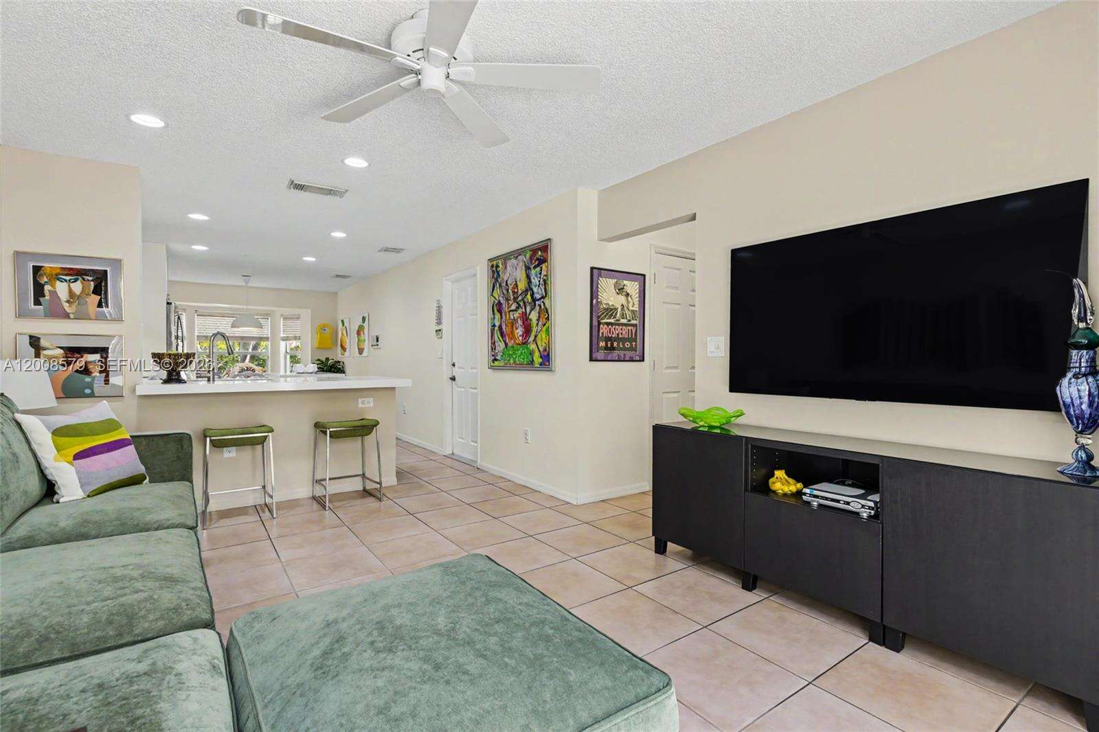 1125 Queen Palm Ct, Hollywood, FL 33019 | Picture 11