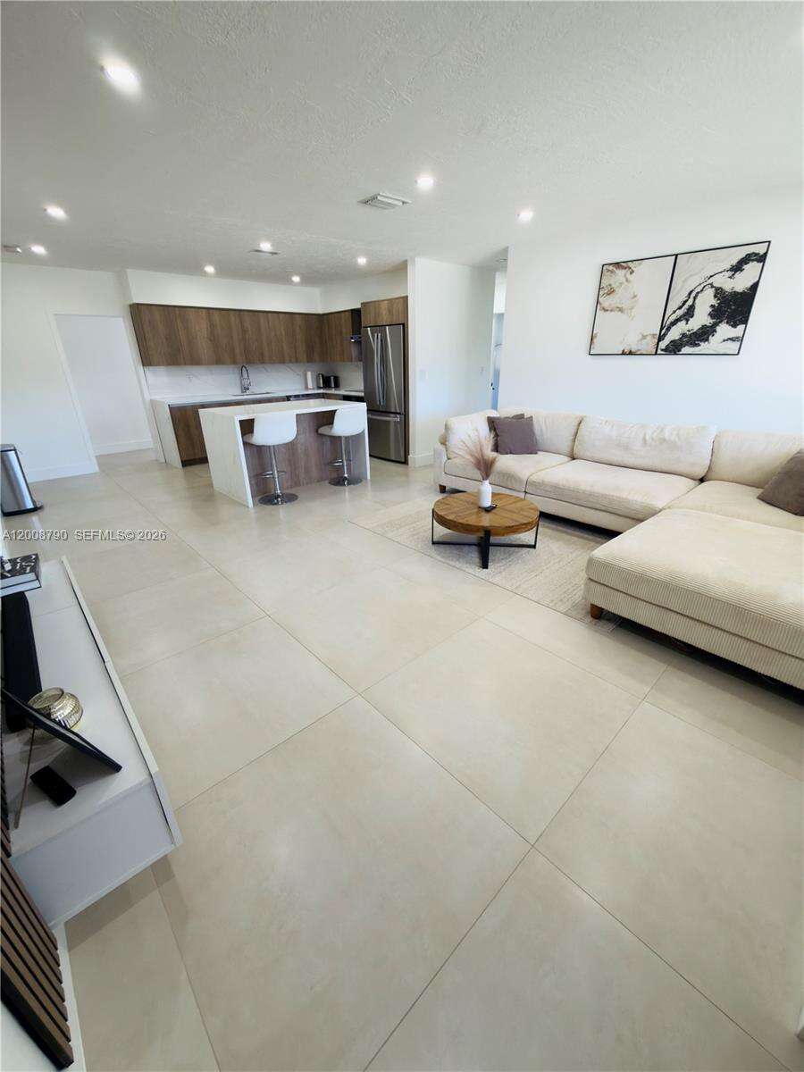 1524 14th Ter, Fort Lauderdale, FL 33304 | Picture 8