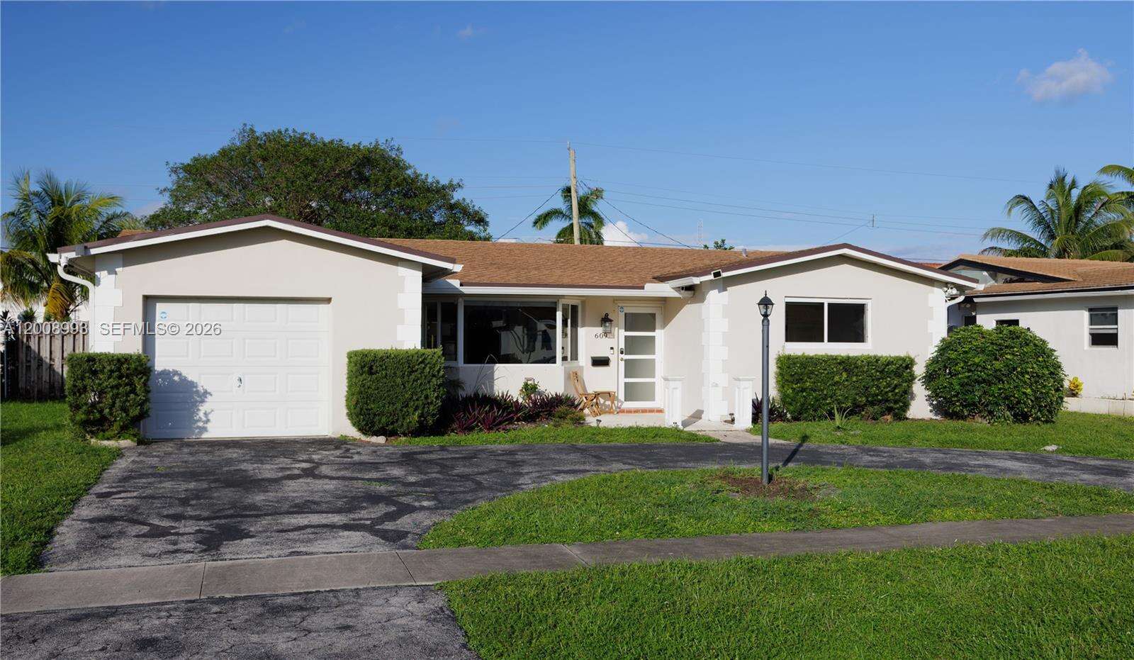 609 Crescent Dr, Hollywood, FL 33021 - For Sale photo 28