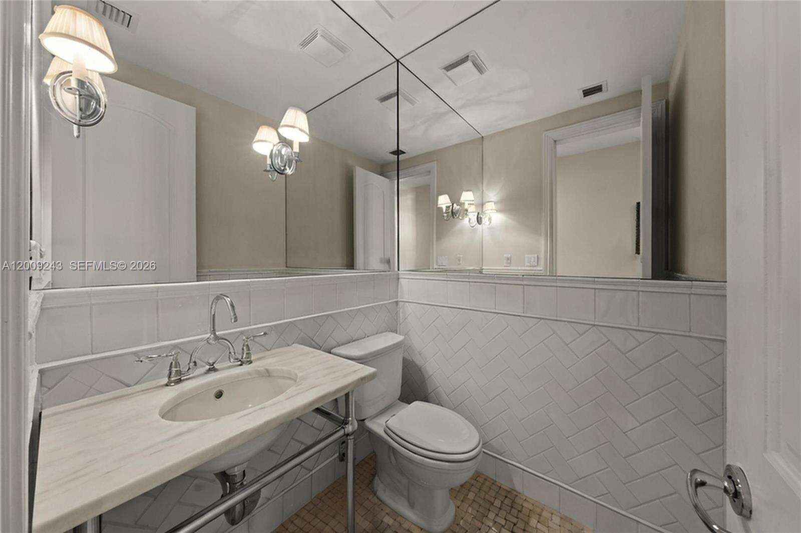 2430 Aqua Vista Blvd, Fort Lauderdale, FL 33301 | Picture 24
