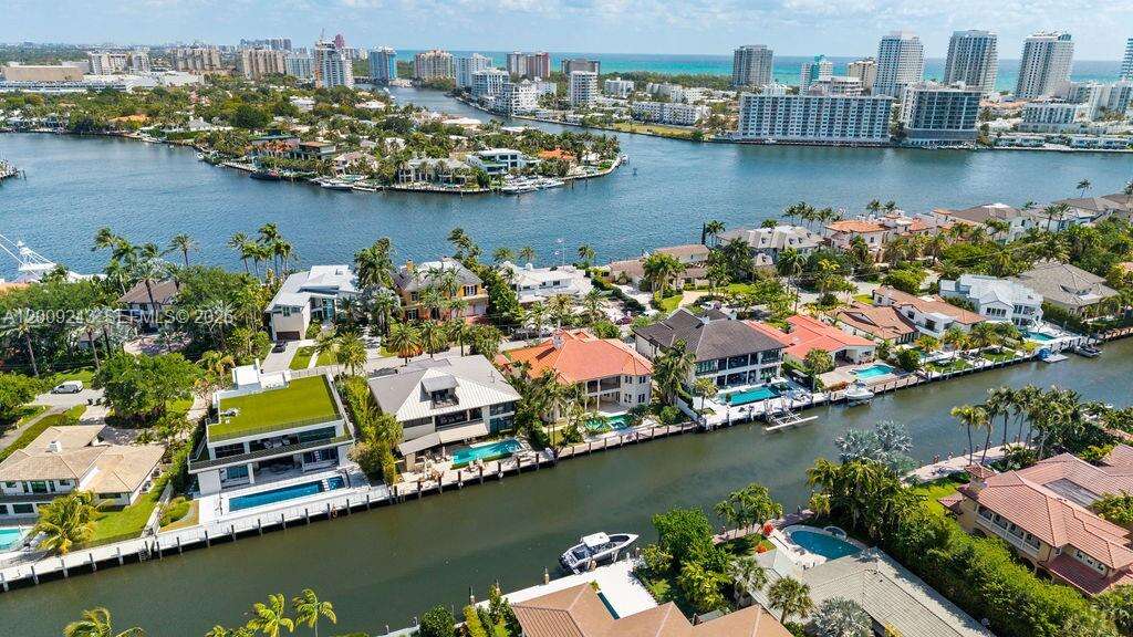 2430 Aqua Vista Blvd, Fort Lauderdale, FL 33301 | Picture 4