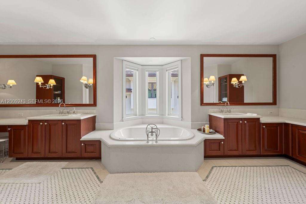 2430 Aqua Vista Blvd, Fort Lauderdale, FL 33301 | Picture 41