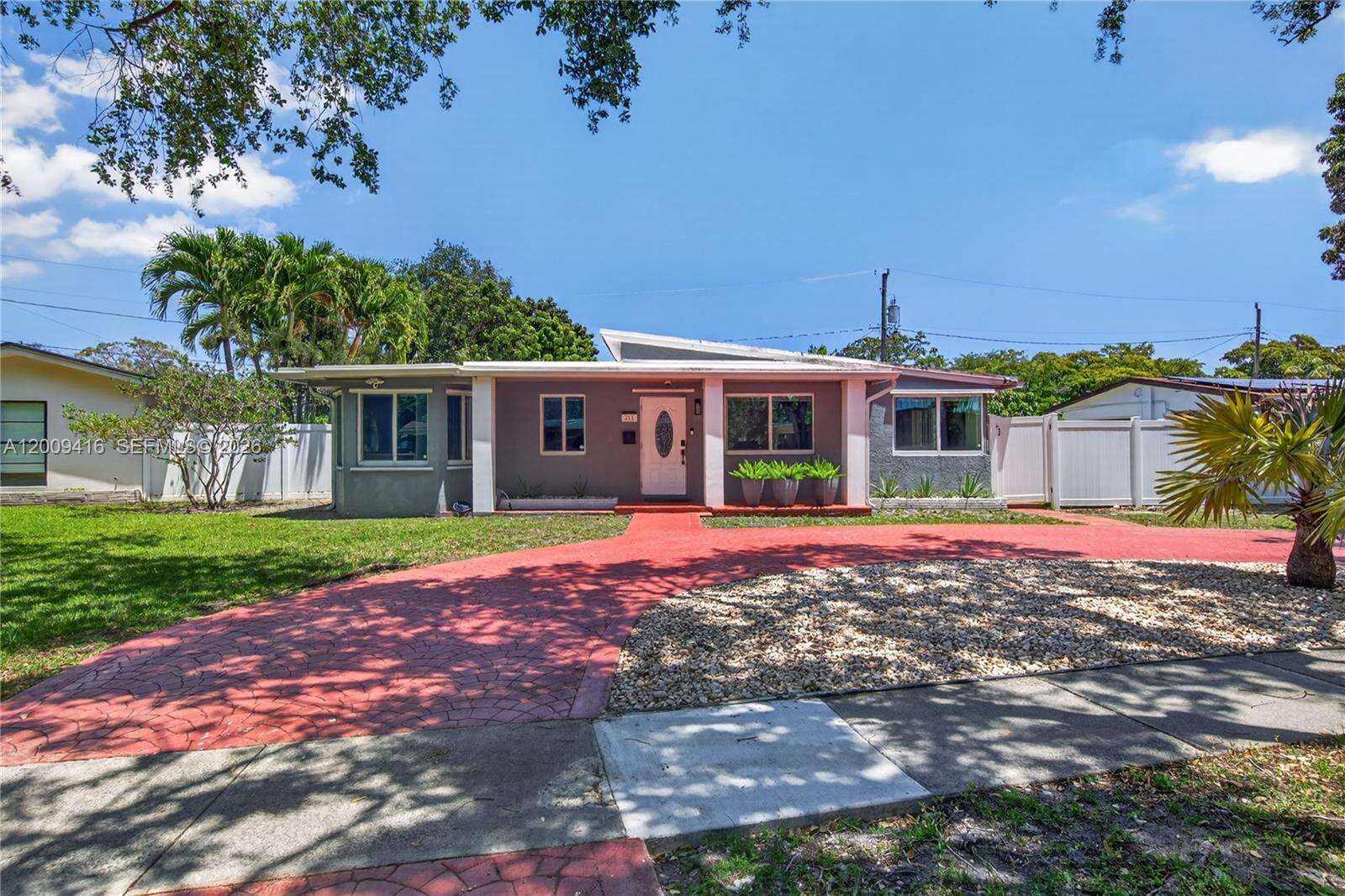 211 57th Way, Hollywood, FL 33023 - For Sale photo 1