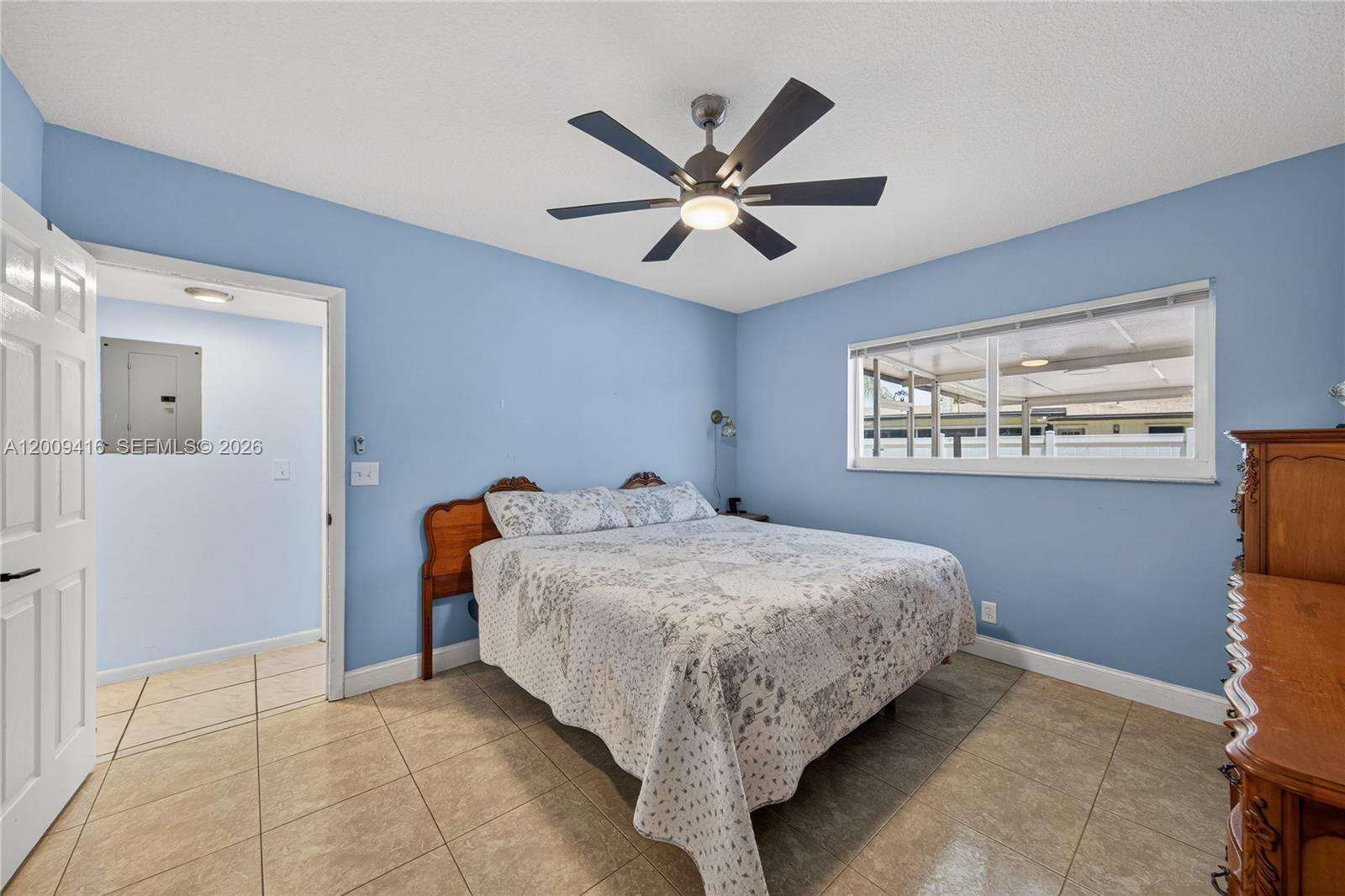 211 57th Way, Hollywood, FL 33023 - For Sale photo 16