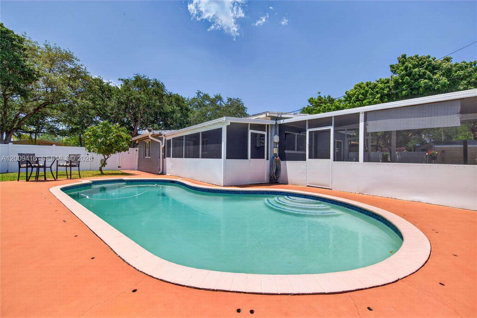 211 57th Way, Hollywood, FL 33023 - For Sale photo 30