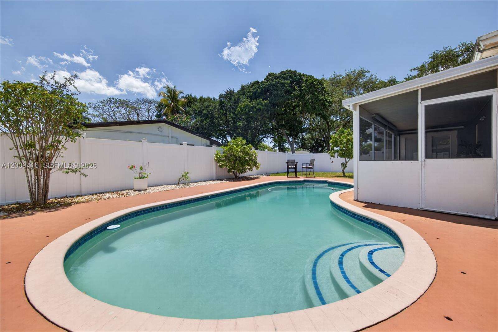 211 57th Way, Hollywood, FL 33023 - For Sale photo 31