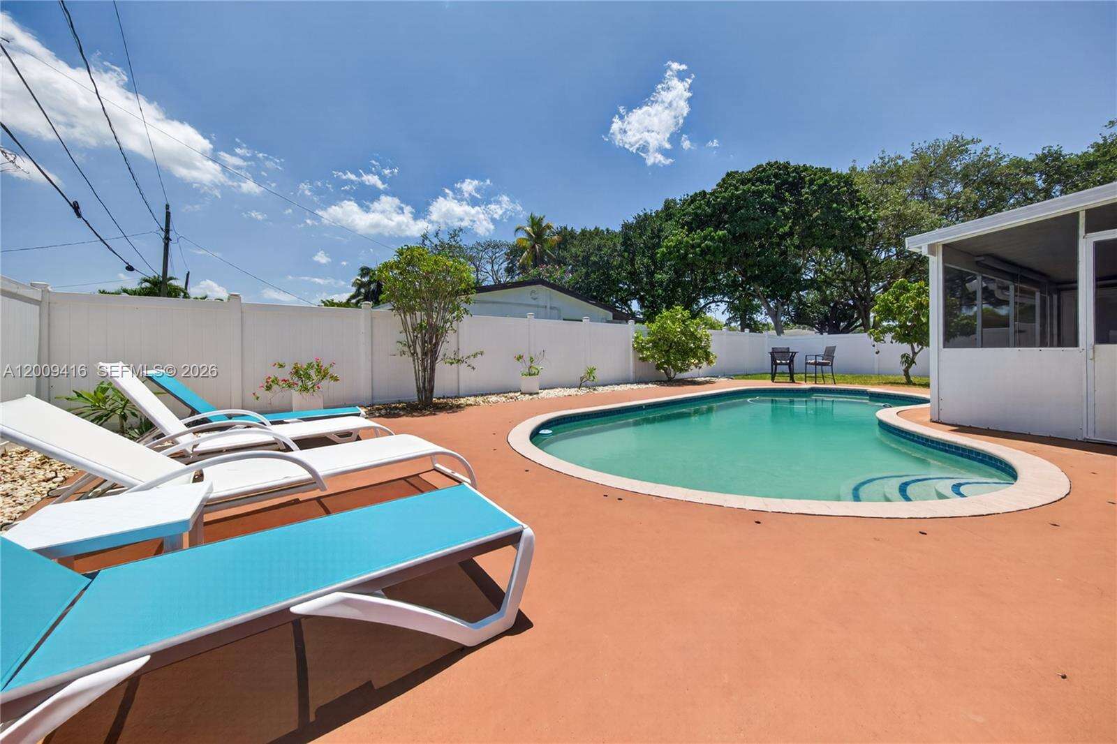 211 57th Way, Hollywood, FL 33023 - For Sale photo 32