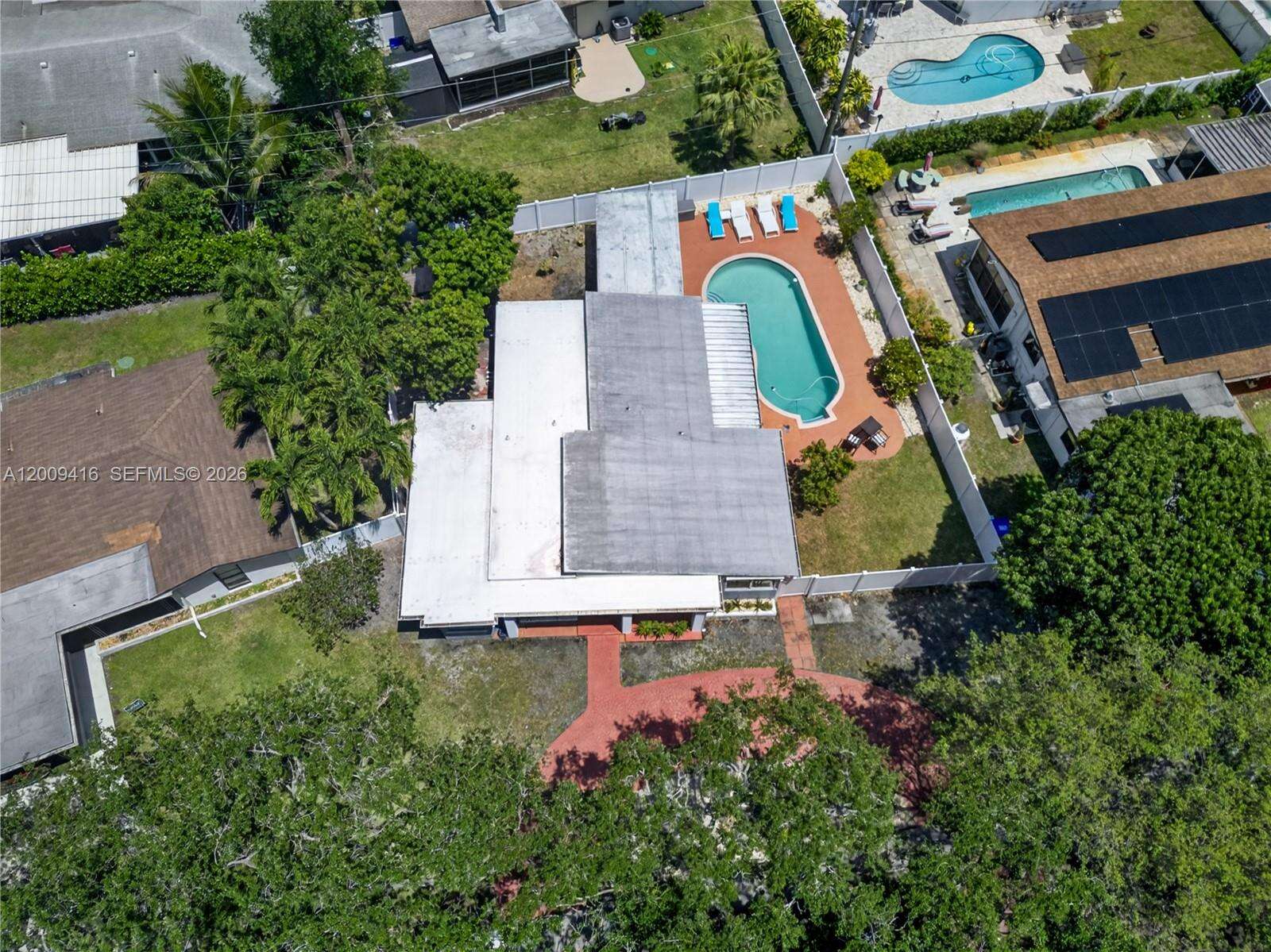211 57th Way, Hollywood, FL 33023 - For Sale photo 35