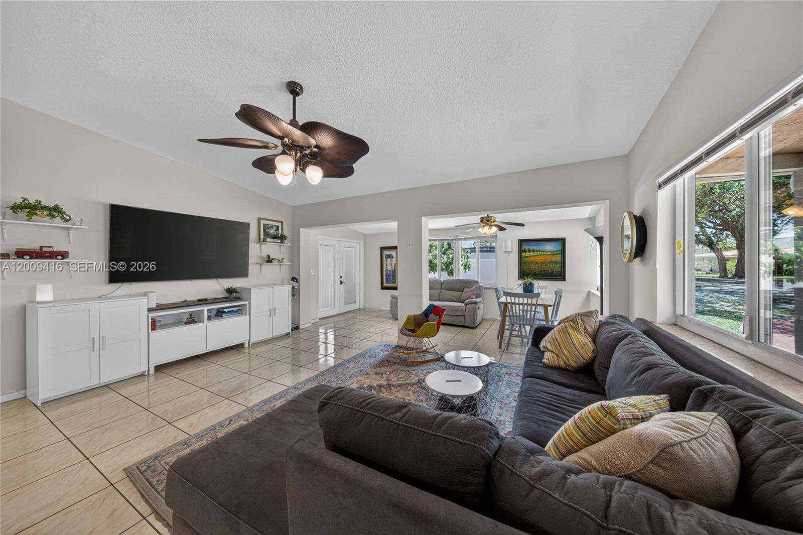 211 57th Way, Hollywood, FL 33023 - For Sale photo 8