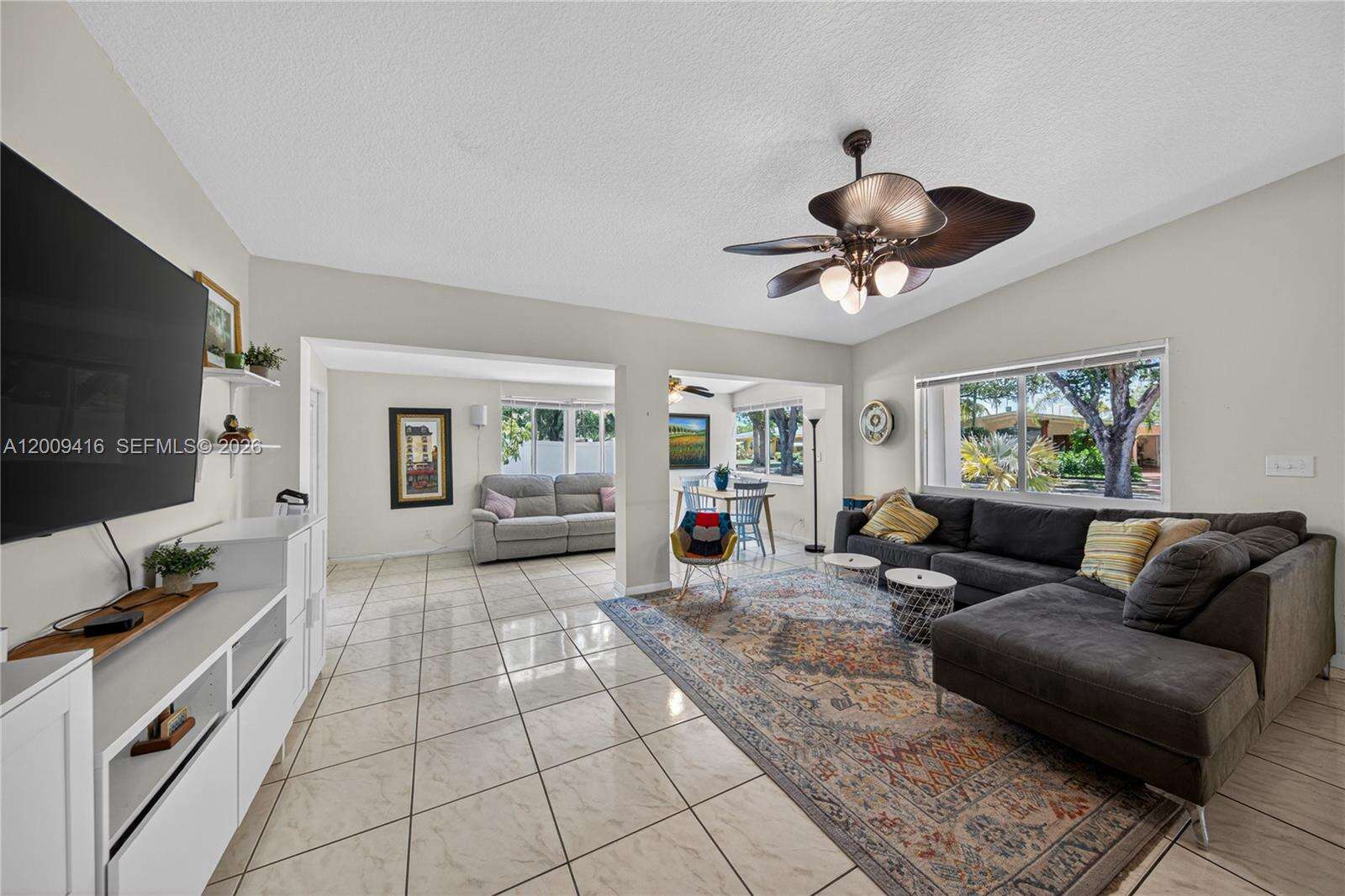 211 57th Way, Hollywood, FL 33023 - For Sale photo 9