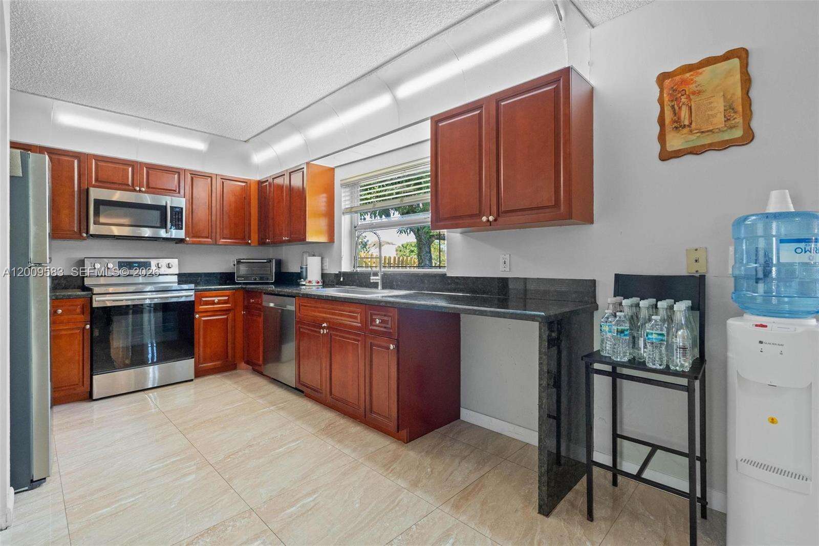 1001 100th Ter, Pembroke Pines, FL 33025 - For Sale photo 14