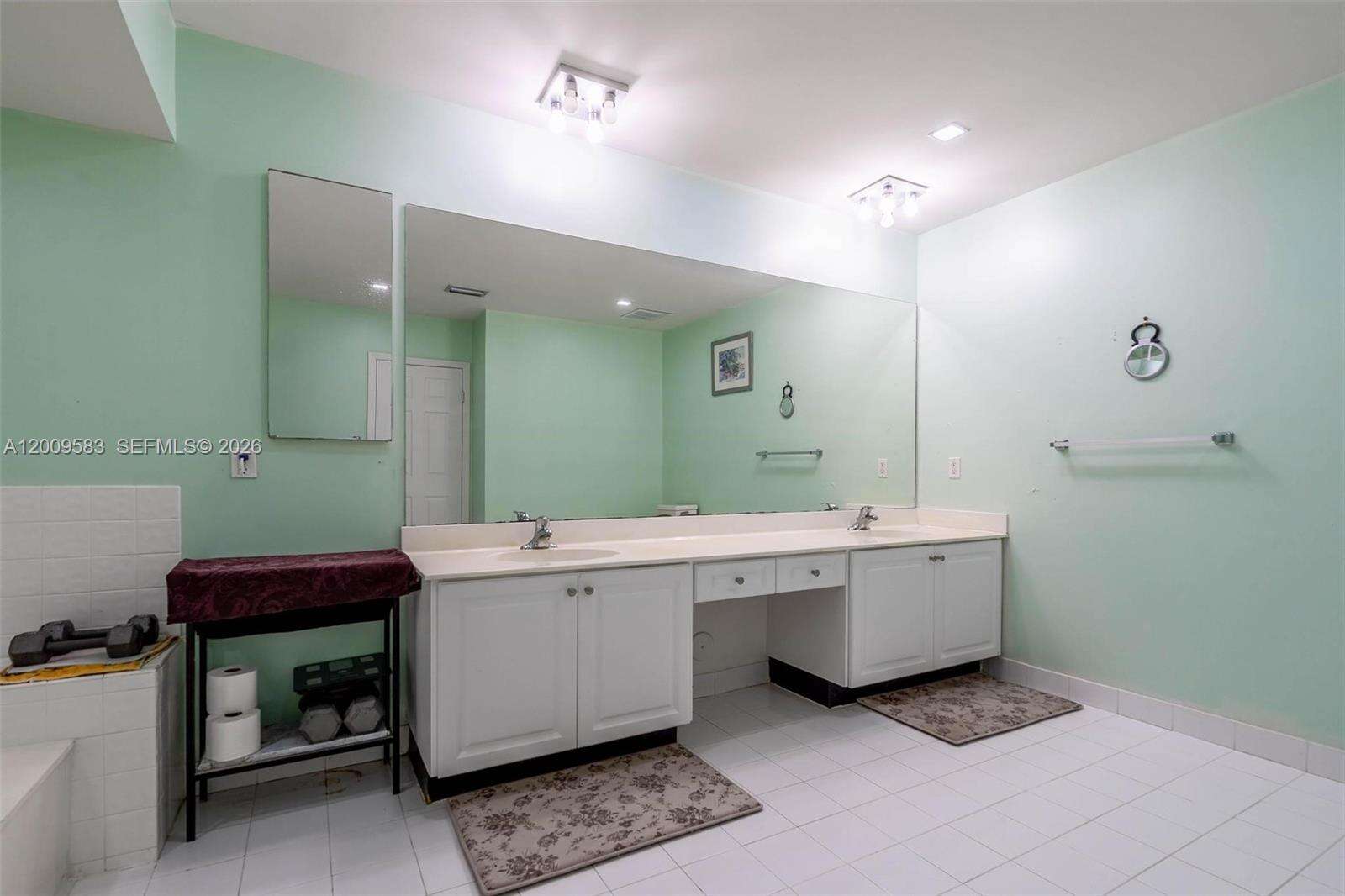 1001 100th Ter, Pembroke Pines, FL 33025 - For Sale photo 32