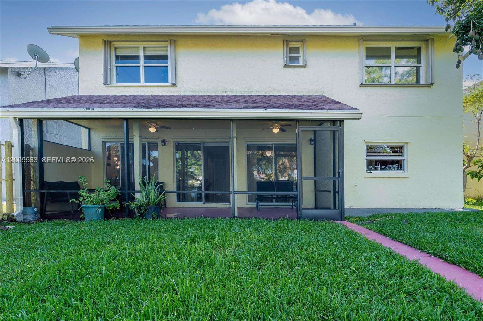 1001 100th Ter, Pembroke Pines, FL 33025 - For Sale photo 40