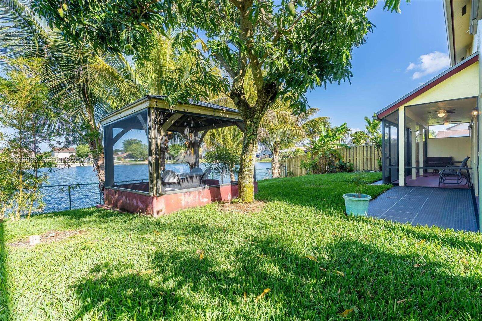 1001 100th Ter, Pembroke Pines, FL 33025 - For Sale photo 43