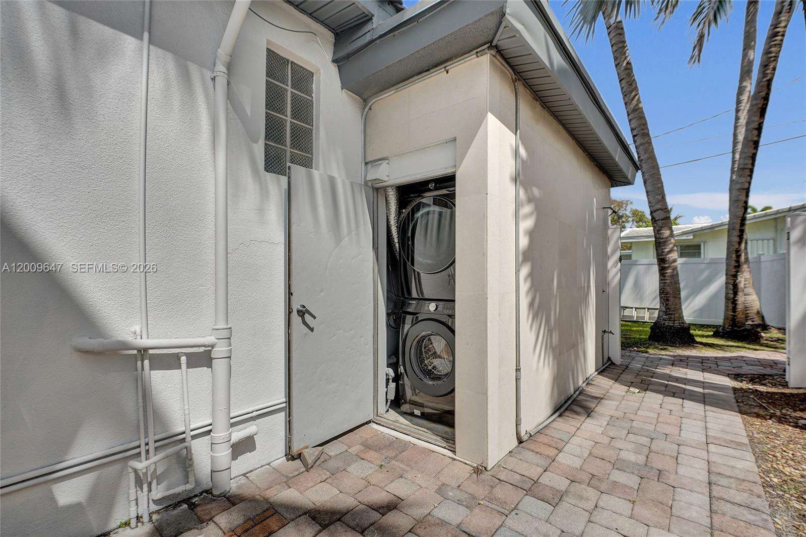 707 13 Avenue, Hollywood, FL 33019 | Picture 12