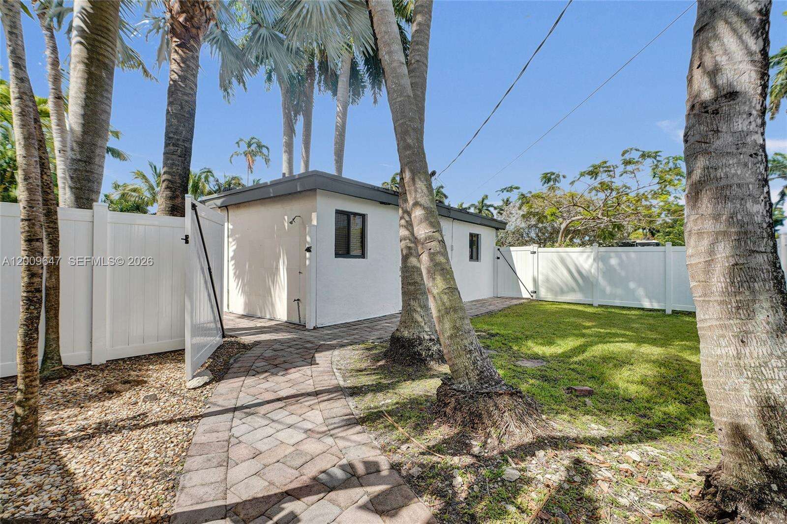 707 13 Avenue, Hollywood, FL 33019 | Picture 28