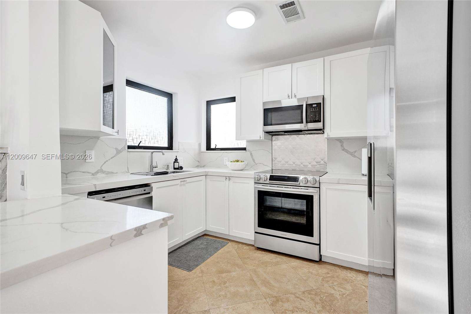 707 13 Avenue, Hollywood, FL 33019 | Picture 5